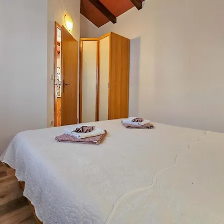 Santo Two Apartmán *