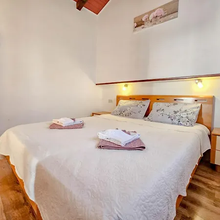 Appartement Santo Two